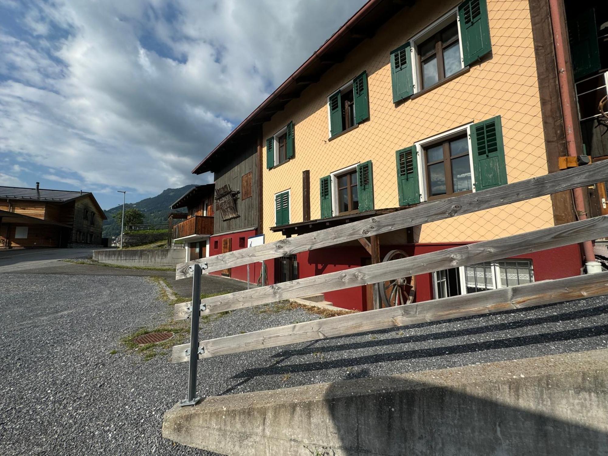 Alpenhaus, Farmhouse Apartamento Triesenberg Exterior foto